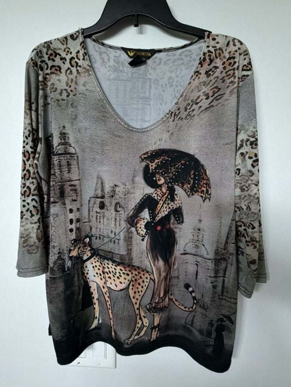 Vintage Valentina Rhinestone Embellished Graphic Print 3/4 Sleeve V-Neck Top